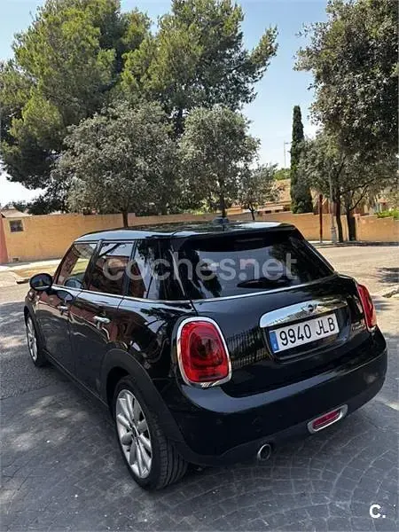 Usado Mini Cooper D 116 CV (85 kW) 2017 Negro Utilitario