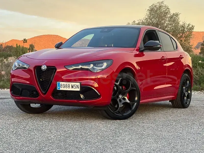Usado Alfa Romeo Stelvio 210 CV (154 kW) 2024 Rojo SUV