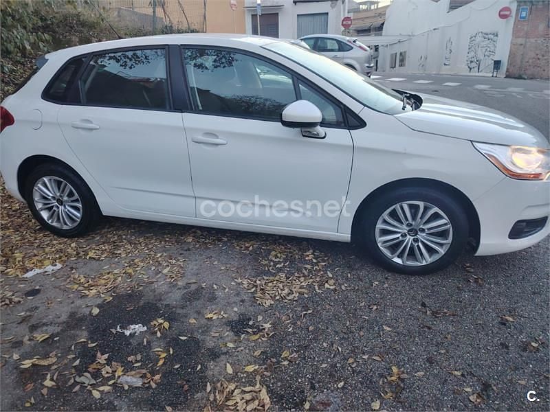 Usado Citroën C4 Live 99 CV (72 kW) 2015 Blanco Berlina