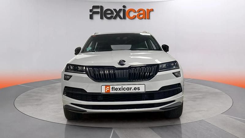 Usado Skoda Karoq SportLine 150 CV (110 kW) 2021 Blanco SUV