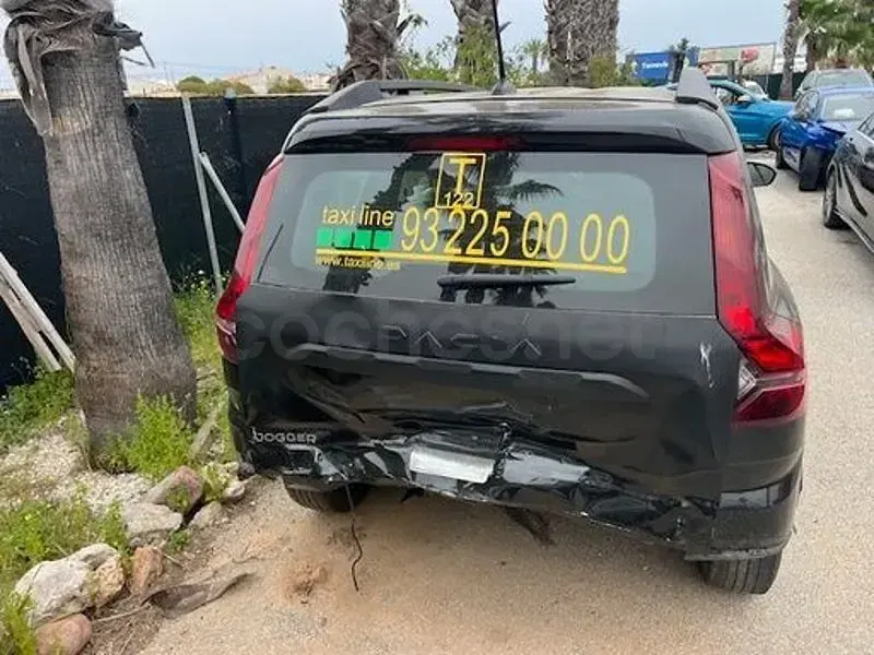 Usado Dacia Jogger Expression 140 CV (102 kW) 2023 Negro Monovolumen