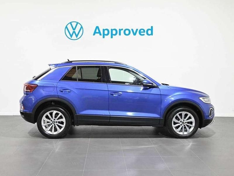 Usado VW T-Roc Life 150 CV (110 kW) 2024 Azul SUV