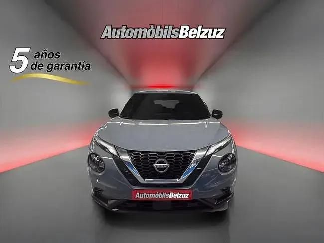 Begagnad Nissan Juke Acenta 115 HK (84 kW) 2024 Grå SUV
