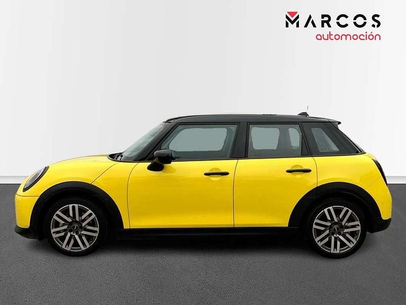 Usado Mini Cooper 156 CV (114 kW) 2024 Amarillo Utilitario