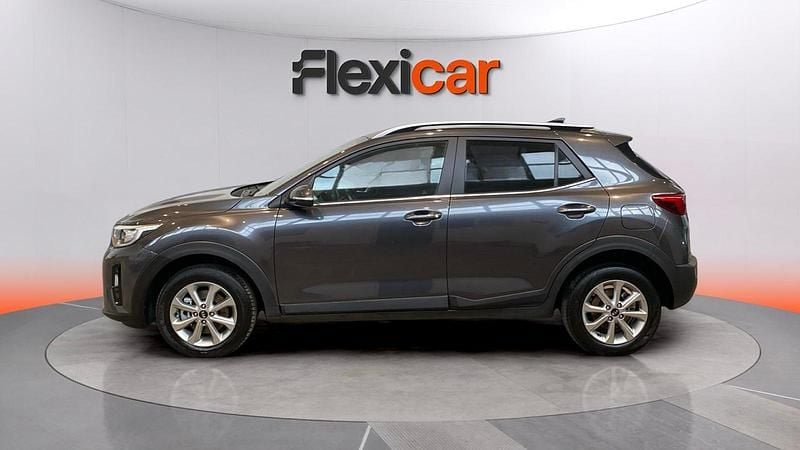 Usado Kia Stonic 84 CV (61 kW) 2019 Gris SUV