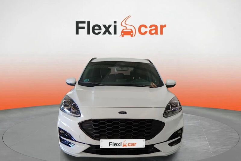 Usado Ford Kuga ST-Line 150 CV (110 kW) 2022 Blanco SUV