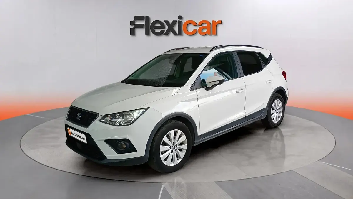Usado Seat Arona Style 116 CV (85 kW) 2019 Blanco SUV