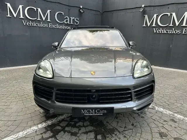 Usado Porsche Cayenne E-Hybrid 462 CV (339 kW) 2018 Gris SUV
