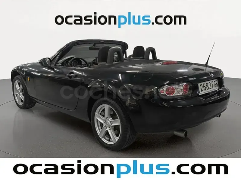 Usado Mazda MX5 Active 126 CV (92 kW) 2006 Negro Descapotable