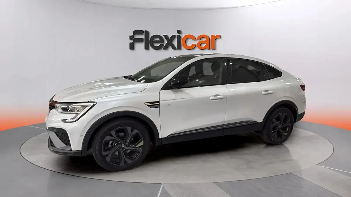 Usado Renault Arkana Engineered 145 CV (106 kW) 2023 Blanco SUV