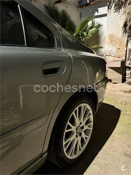 Usado Volvo S60 Summum 185 CV (136 kW) 2007 Beige Berlina