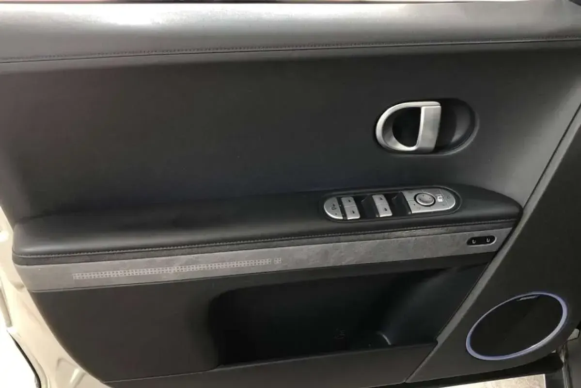 Usado Hyundai Ioniq 5 160 kW (218 CV) 2022 Gris SUV