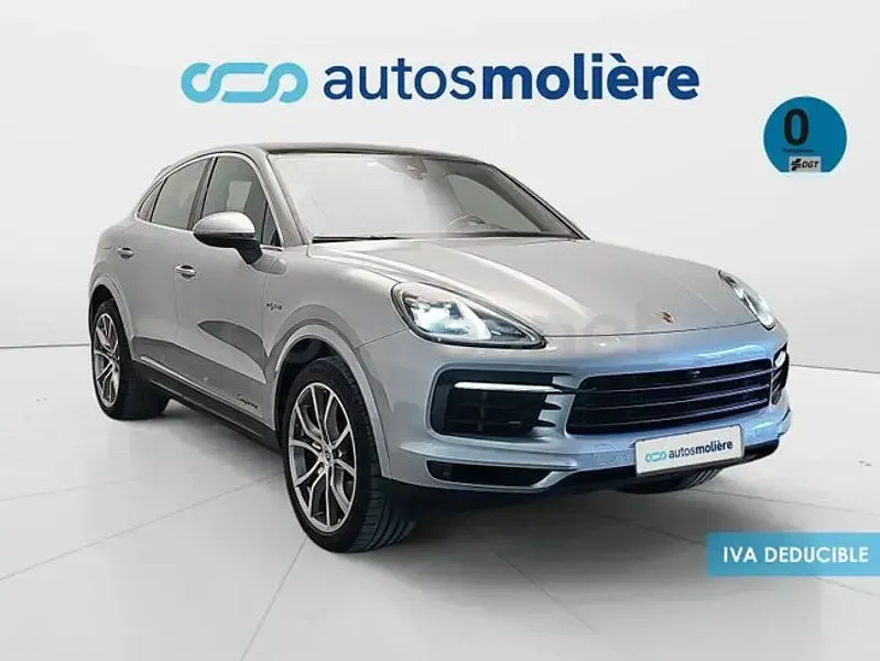 Usado Porsche Cayenne 462 CV (339 kW) 2021 Gris / plata SUV