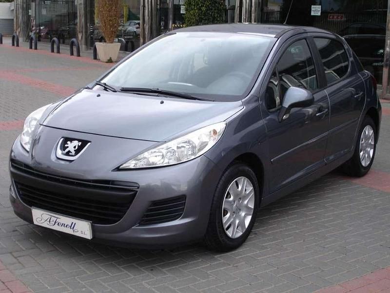 Usado Peugeot 207 69 CV (50 kW) 2010 Gris Utilitario