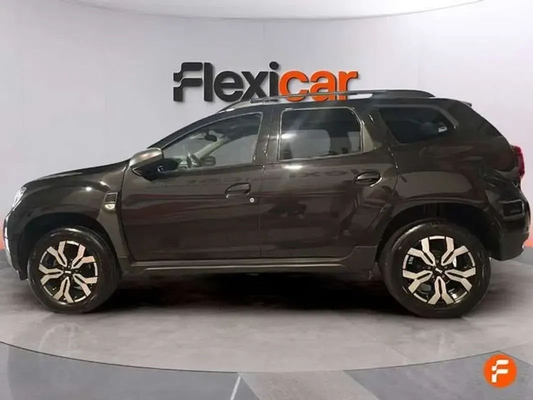 Usado Dacia Duster Essentiel 101 CV (74 kW) 2024 Negro SUV