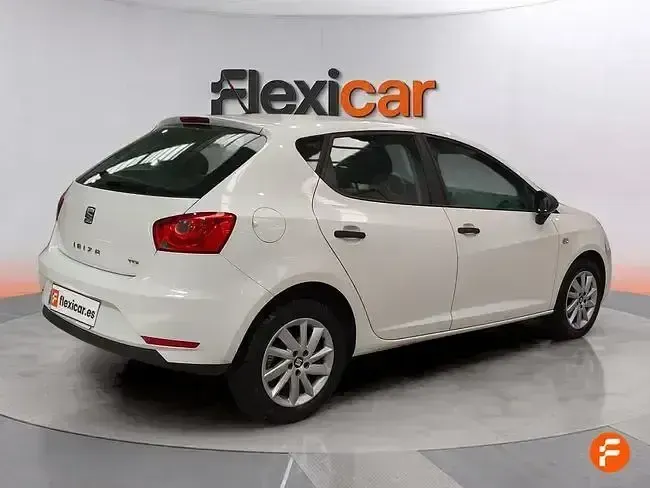 Usado Seat Ibiza Style 90 CV (66 kW) 2017 Blanco Berlina