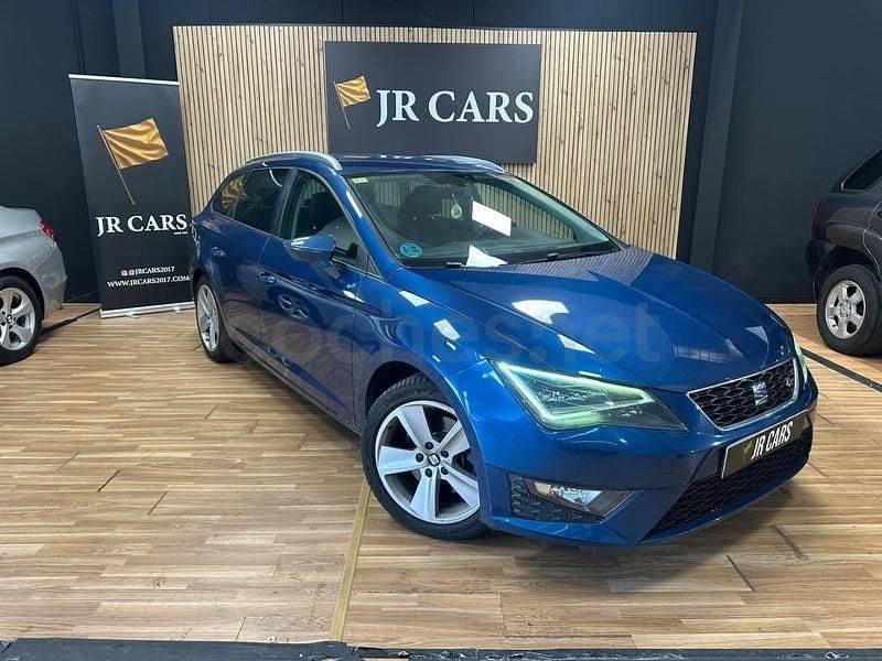 Usado Seat Leon FR 184 CV (135 kW) 2016 Azul Familiar