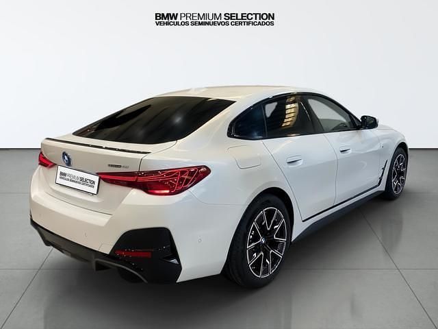 Usado BMW i4 Comfort Edition 250 kW (340 HP) 2025 Branco Sedan