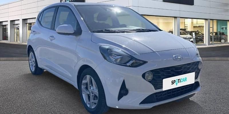 Usado Hyundai i10 67 CV (49 kW) 2022 Blanco Utilitario