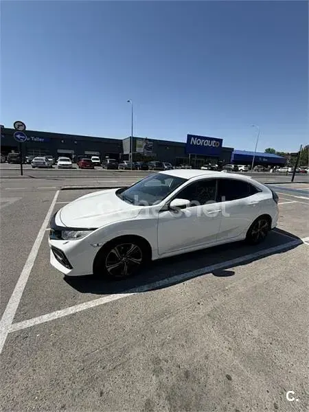 Usado Honda Civic Elegance 129 CV (94 kW) 2017 Blanco Berlina