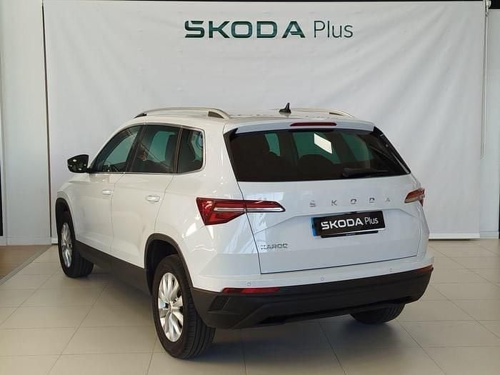 Usado Skoda Karoq Ambition 115 CV (84 kW) 2022 Blanco SUV