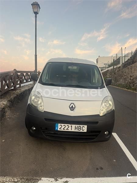 Usado Renault Kangoo 105 CV (77 kW) 2010 Blanco Monovolumen