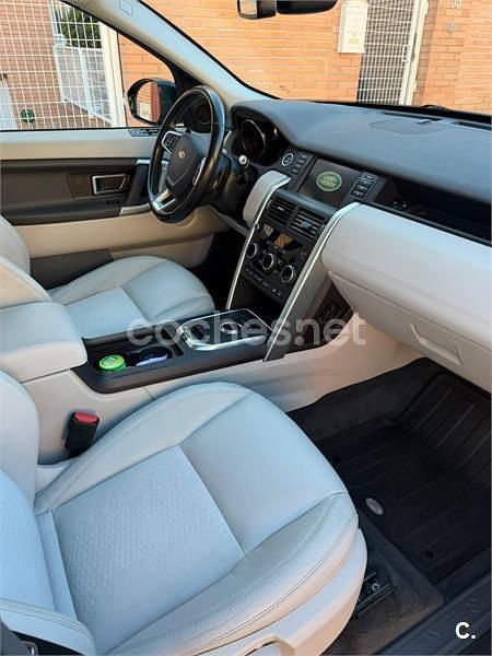 Usado Land Rover Discovery Sport Pure 150 CV (110 kW) 2018 Negro SUV