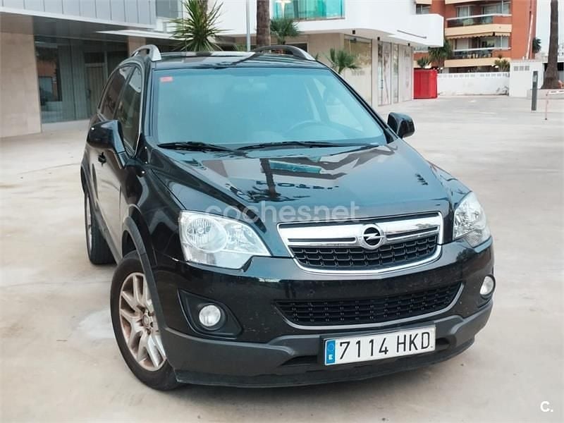 Usado Opel Antara Enjoy 163 CV (119 kW) 2012 Negro SUV