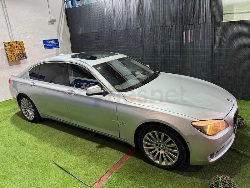Usado BMW 760L Comfort Edition 544 CV (400 kW) 2011 Gris / plata Berlina