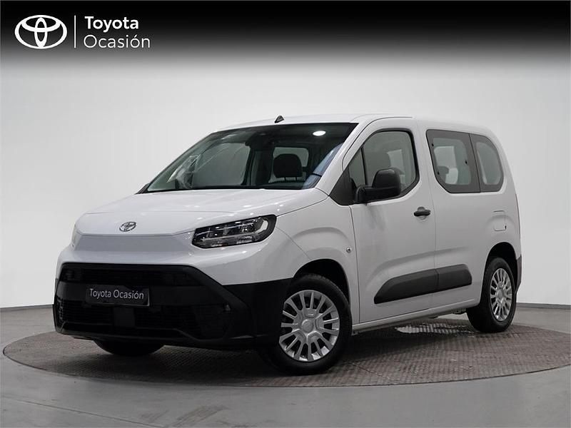 Usado Toyota Proace Verso City 100 CV (73 kW) 2024 Blanco polar Familiar