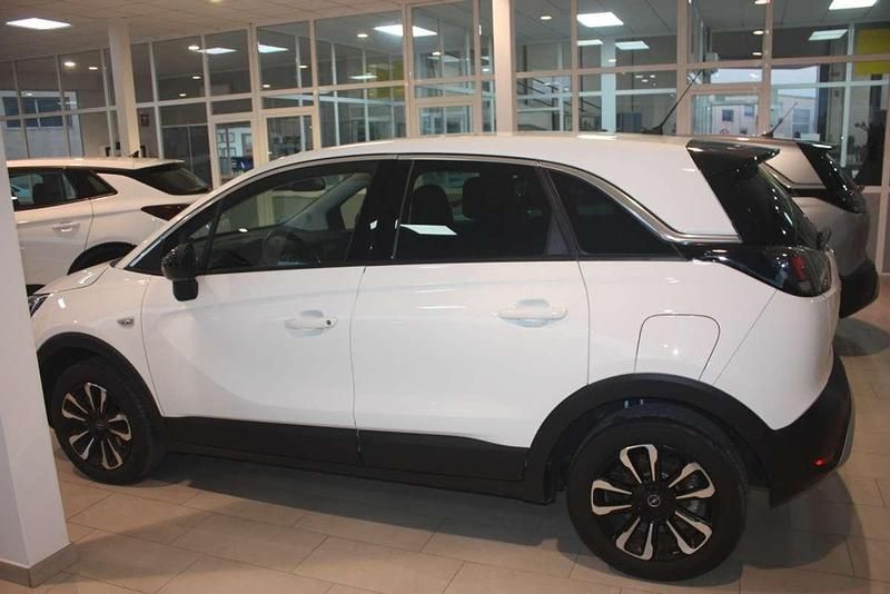 Usado Opel Crossland X Elegance 110 CV (80 kW) 2024 Blanco SUV