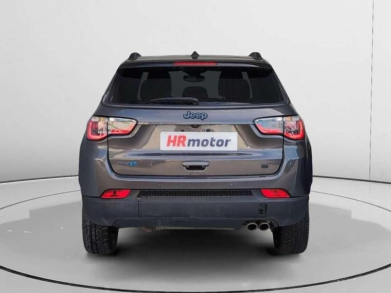 Usado Jeep Compass 242 CV (177 kW) 2021 Gris SUV