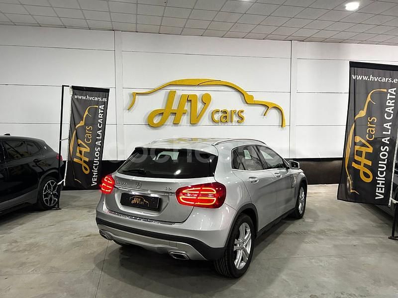 Usado Mercedes GLA200 Style 136 CV (100 kW) 2015 Gris / plata SUV