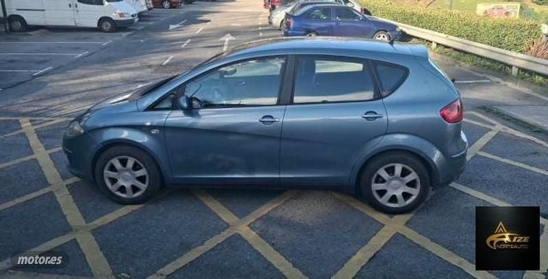 Usado Seat Altea Stylance 105 CV (77 kW) 2005 Gris Monovolumen