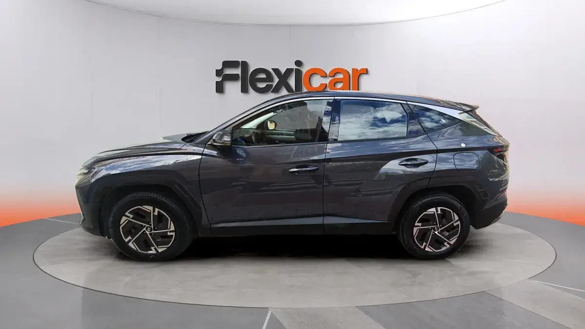 Usado Hyundai Tucson 160 CV (117 kW) 2025 Gris SUV
