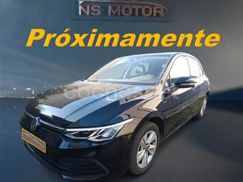 Usado VW Golf VIII Life 130 CV (95 kW) 2022 Negro Berlina