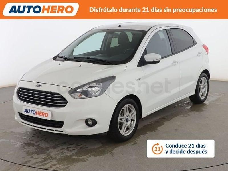 Usado Ford Ka Plus Ultimate 85 CV (62 kW) 2016 Blanco Utilitario