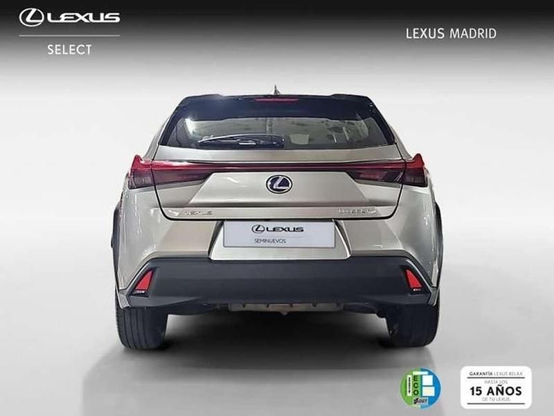 Usado Lexus UX 250h Business Edition 184 CV (135 kW) 2022 Plateado SUV
