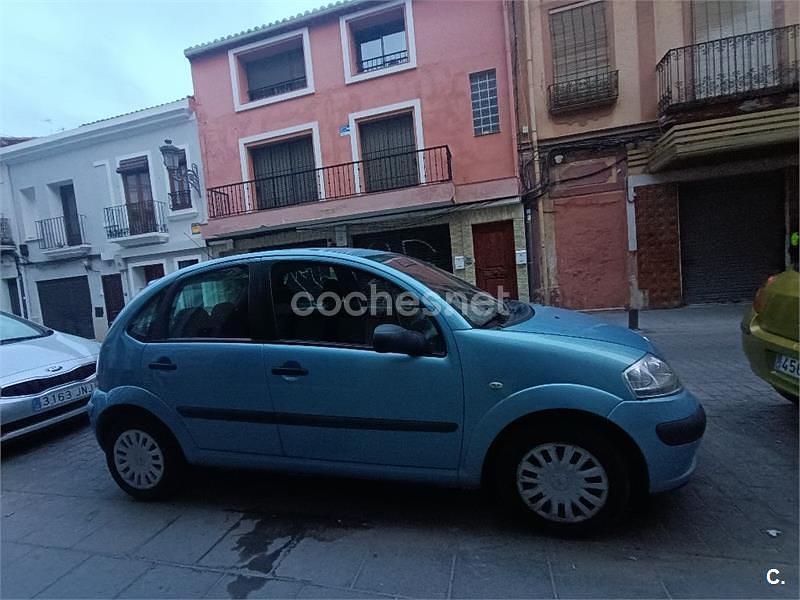 Usado Citroën C3 Furio 61 CV (44 kW) 2005 Azul Berlina