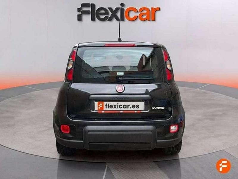 Usado Fiat Panda 71 CV (52 kW) 2022 Negro Utilitario