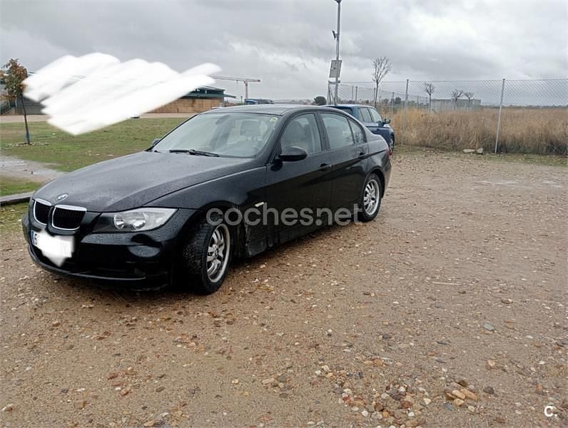 Negro Usado 2005 BMW 320 Berlina | 5000 € (Precio justo) - Imagen 1/4