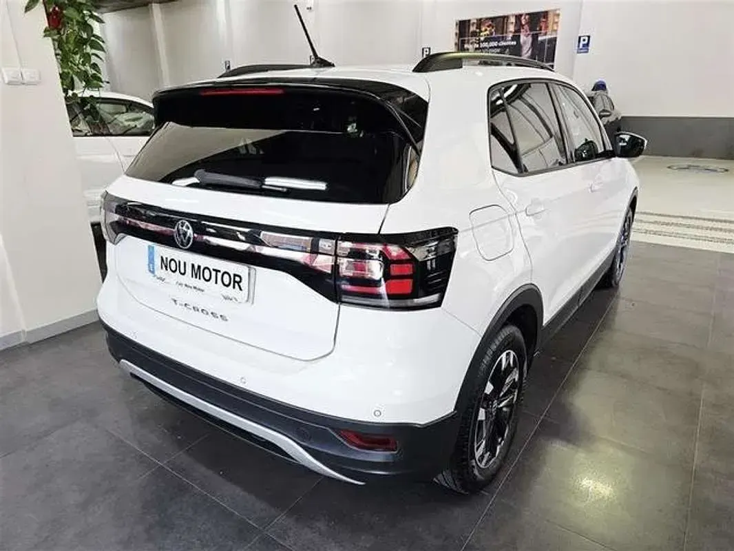 Usado VW T-Cross Advance 110 CV (80 kW) 2022 Blanco SUV