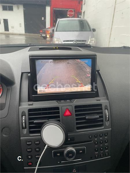 Usado Mercedes C220 170 CV (125 kW) 2010 Blanco Familiar