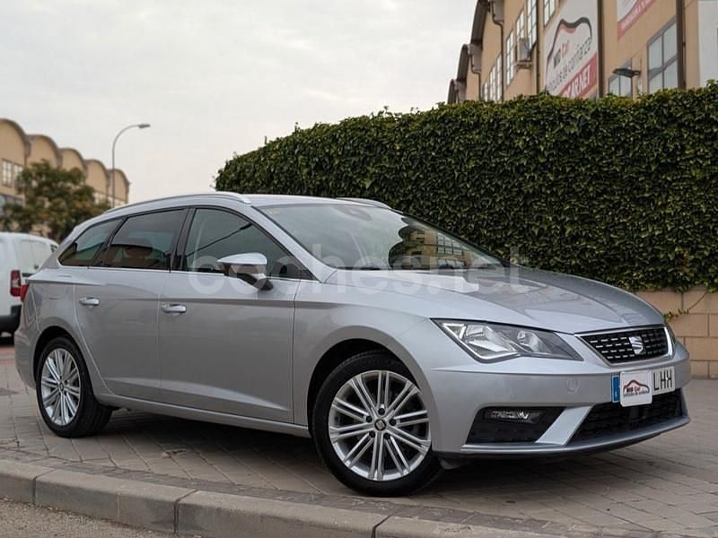 Gris / plata Usado 2020 Seat Leon XCELLENCE Familiar | 16.950 € (Precio justo) - Imagen 1/4