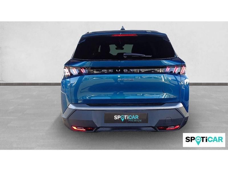 Usado Peugeot 5008 Allure 136 CV (100 kW) 2025 Azul SUV