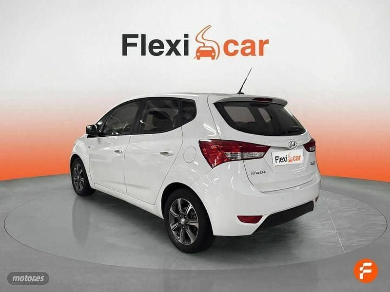 Usado Hyundai ix20 90 CV (66 kW) 2017 Blanco Utilitario