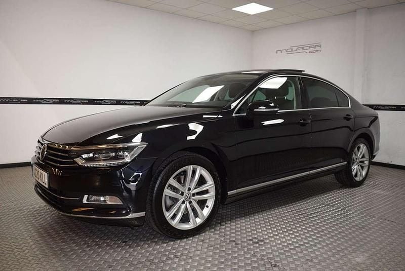 Negro Usado 2018 VW Passat Sport Berlina | 15.500 € (Precio justo) - Imagen 1/4