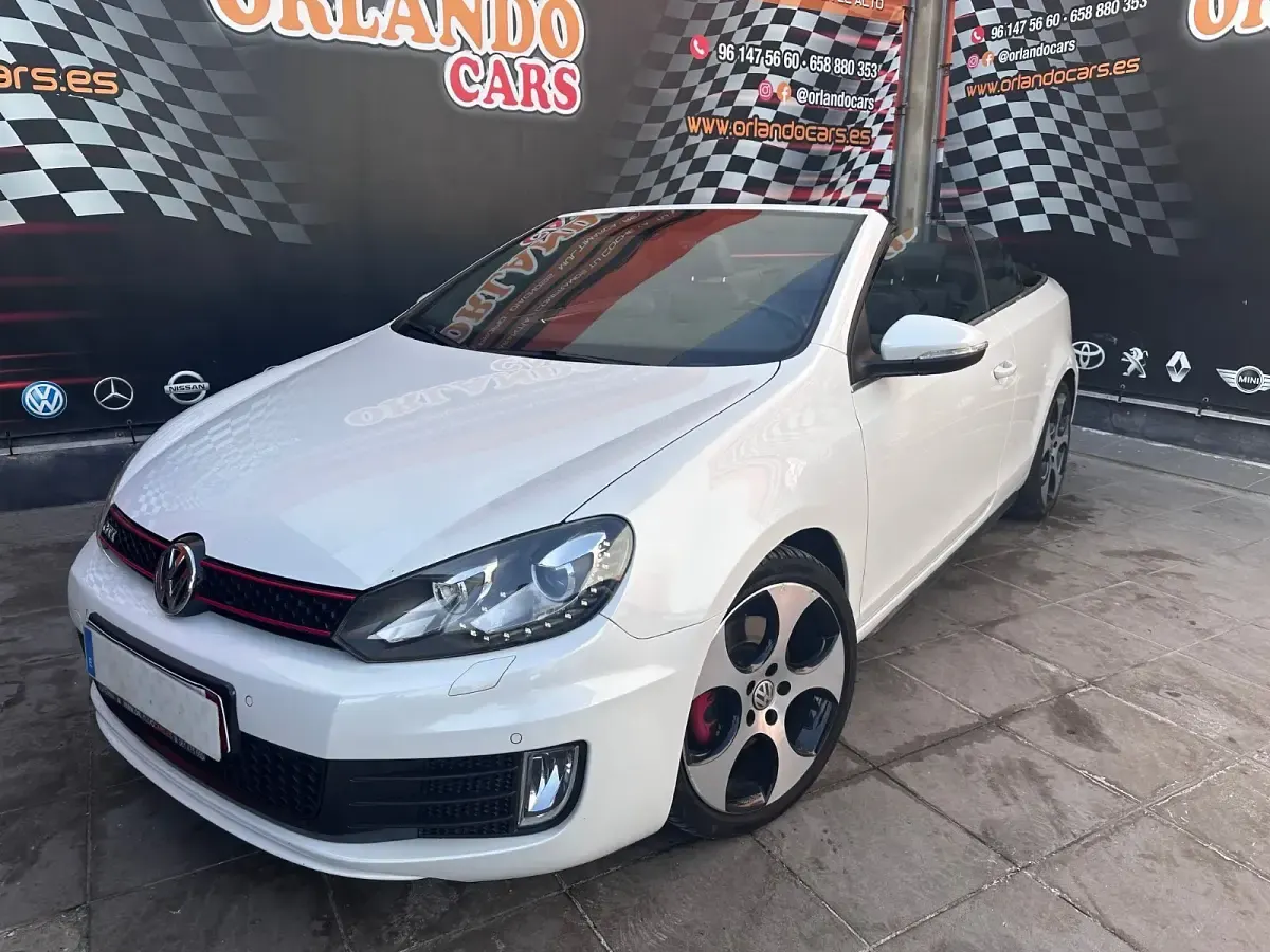 Usado VW Golf Cabriolet GTI 210 CV (154 kW) 2012 Blanco nacar Descapotable