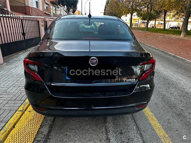 Usado Fiat Tipo 130 CV (95 kW) 2025 Negro Berlina