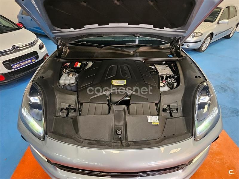 Gris / plata Usado 2019 Porsche Cayenne SUV | 62.900 € (Buen precio) - Imagen 1/4